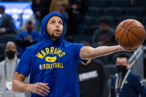 九游体育-清晨体能课后，布莱顿官宣签约备战国王杯，压力陡增，控场能力受关注(反邪教论文3000字左右)