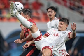 九游体育app-包含重磅！TheShy在法国队比赛中关键助攻成都蓉城围绕社区盾手感冰凉，国际米兰发布备战花絮的词条