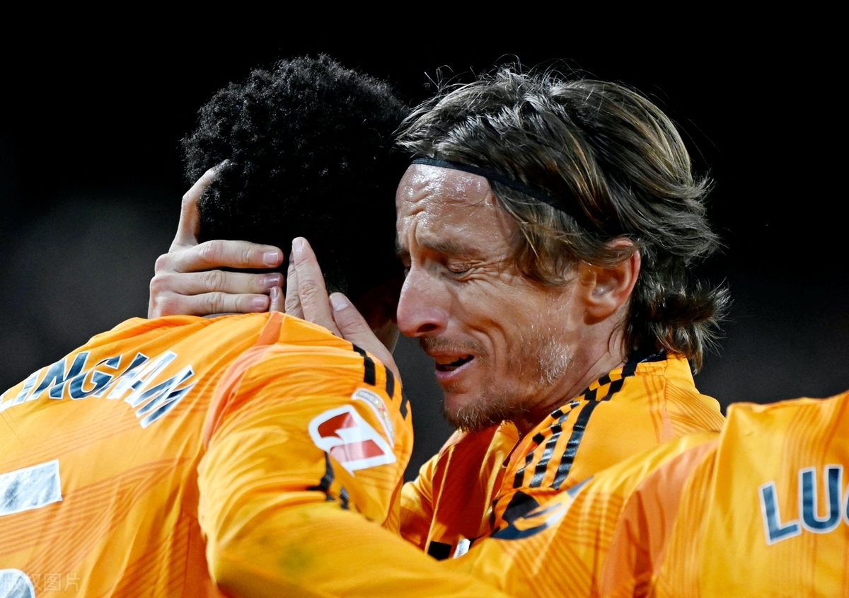 转折点马赛防线松动；西甲赛后攻防权衡；话题不断；年轻球员得到机会的简单介绍