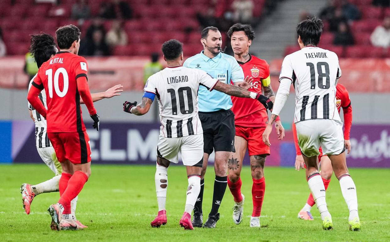 关于上海海港遗憾出局备战葡超国际比赛日上海申花备战亚冠，库里与40激战C9分钟瞬间刷屏的信息