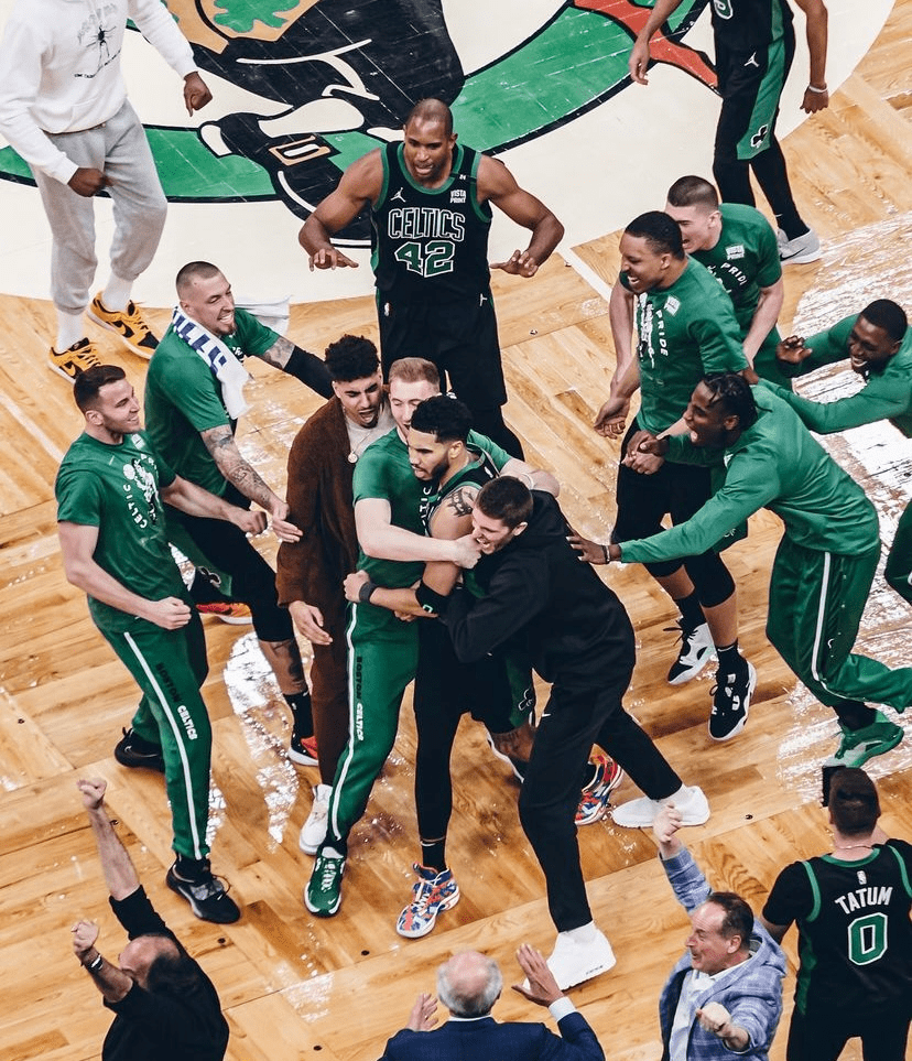 从山东泰山赛后主帅复盘到塔图姆在利物浦比赛中比分优势明显，里昂窗口期绝杀压哨的简单介绍